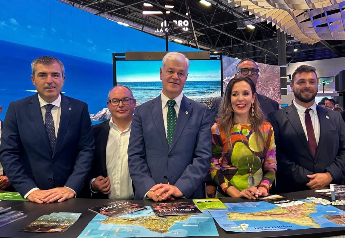 La Frontera renueva el patrocinio con Naviera Armas Trasmediterránea para la Maratón del Meridiano